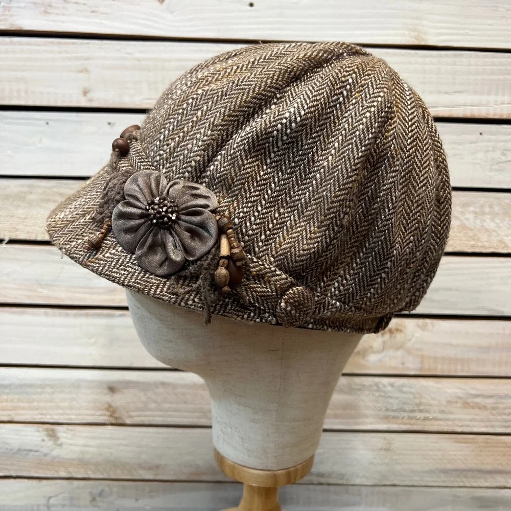 Vintage Brown Herringbone Wool Blend Newsboy Cap Flower Bead Detail OS